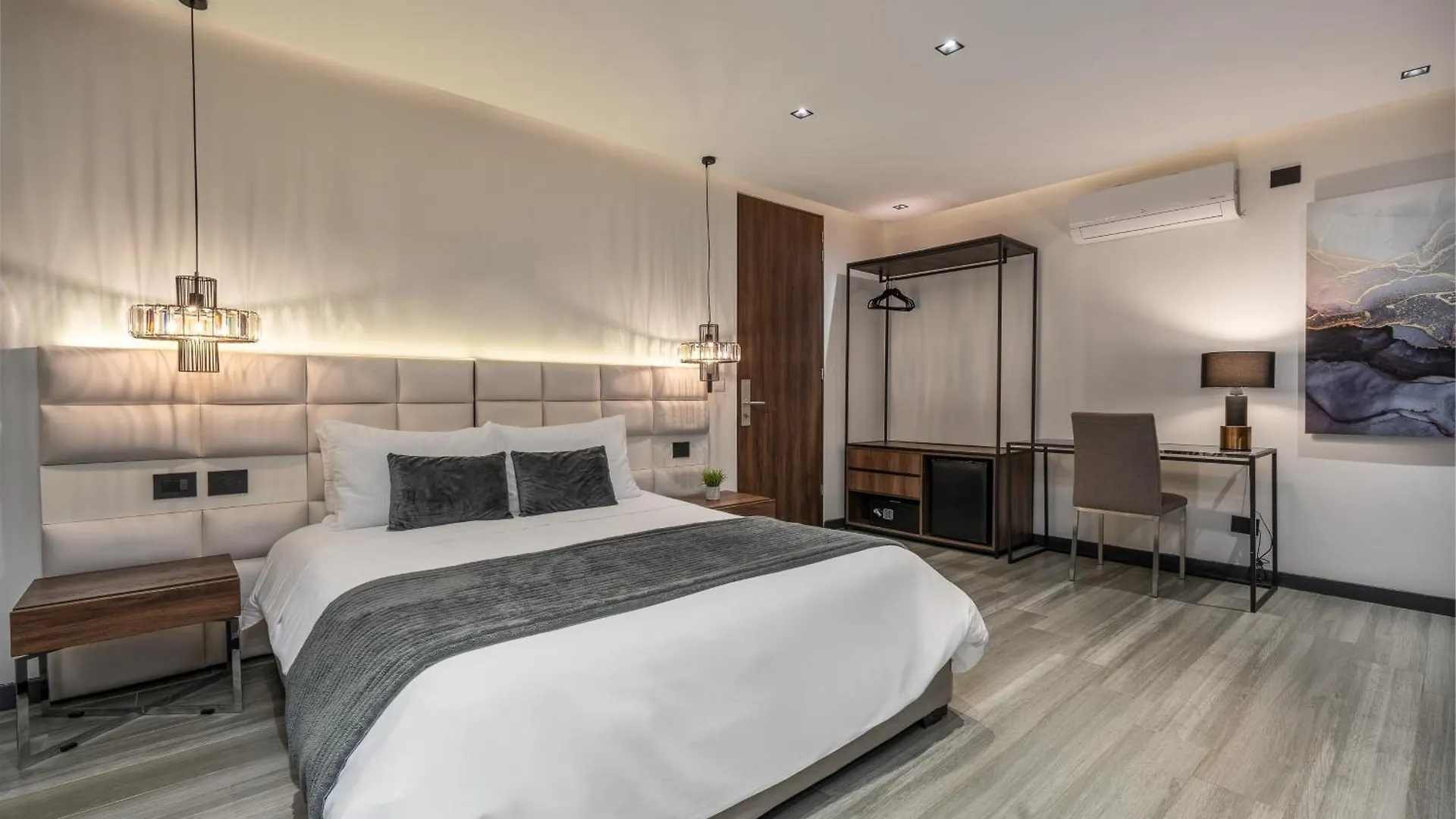 Tribeca Suites Medellin Villa